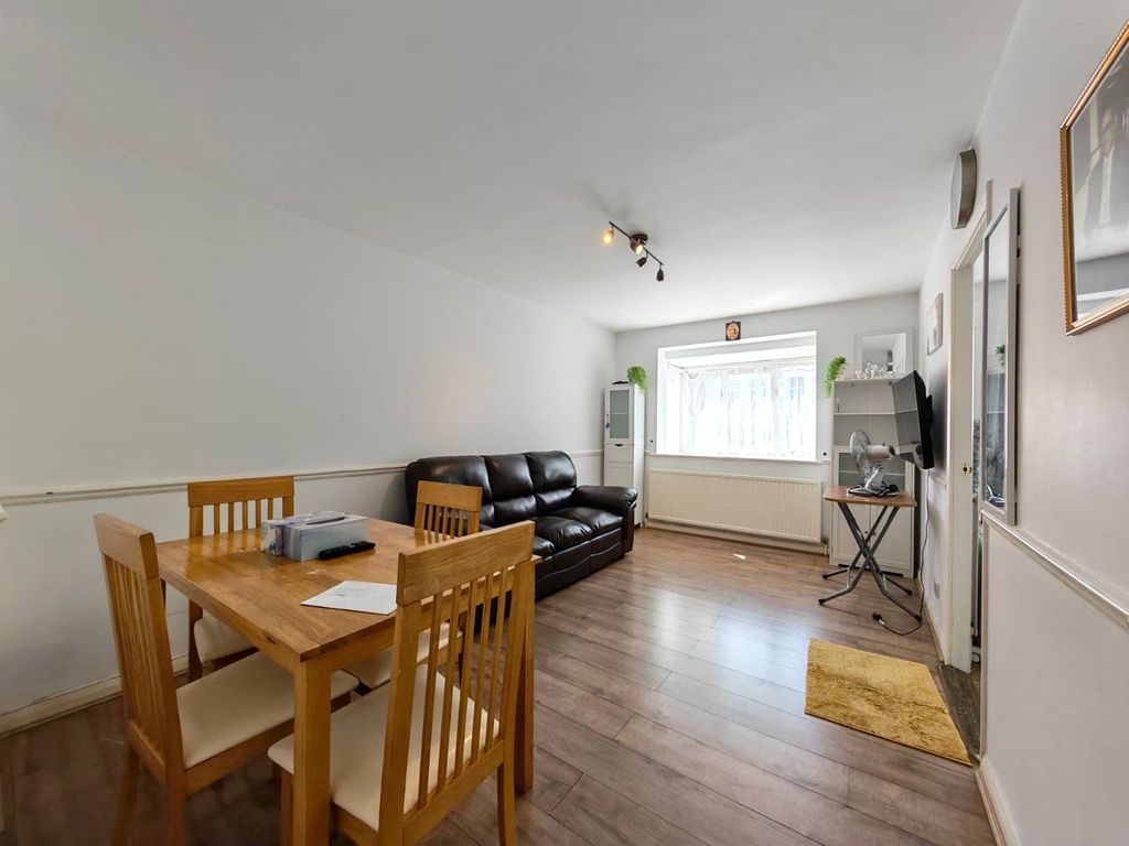 Property photo 2 of 6 Picture No. 05