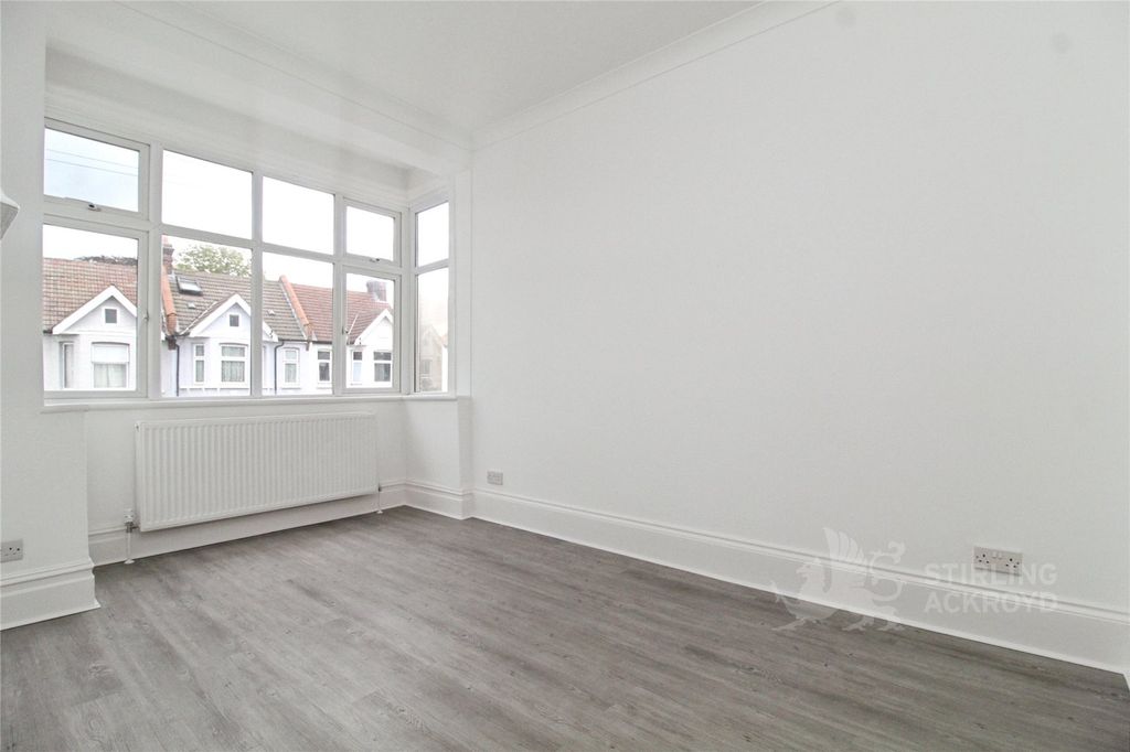 Property photo 3 of 11 Reception Room