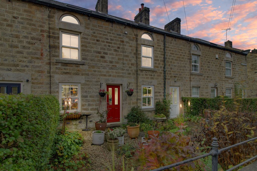 Property photo 1 of 23