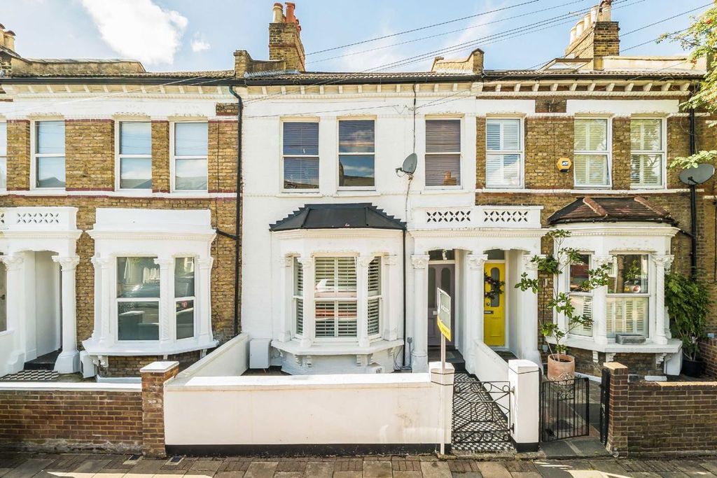 Property photo 1 of 7