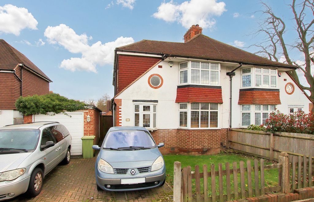 Property photo 1 of 9