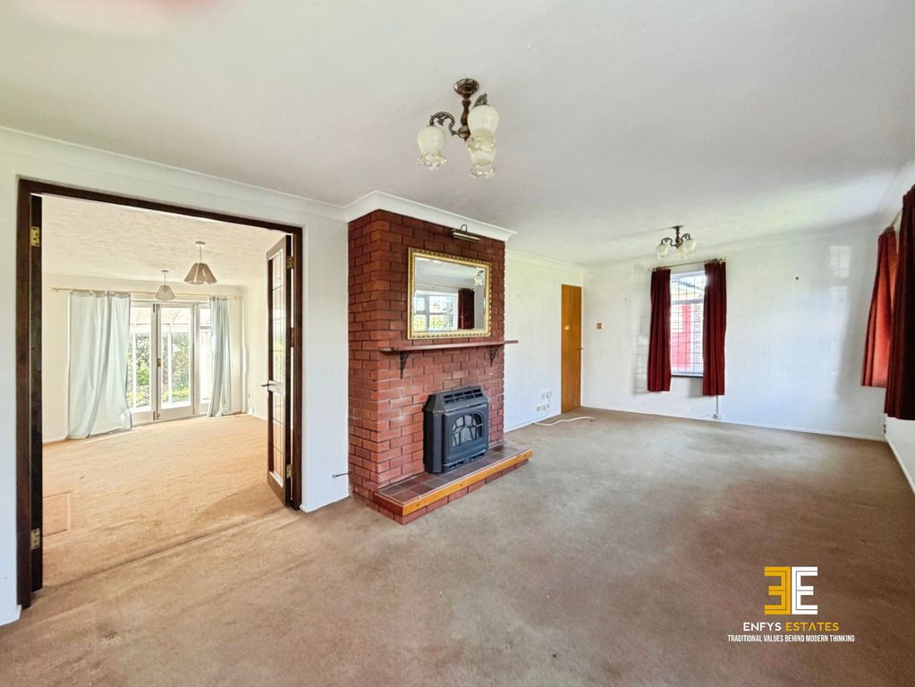 Property photo 3 of 32