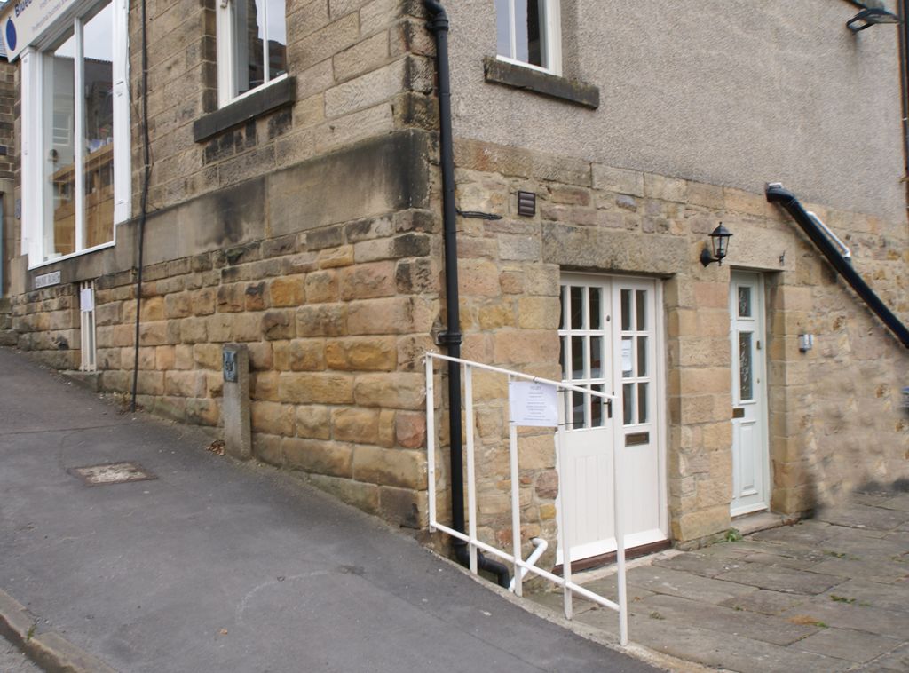 Property photo 1 of 9