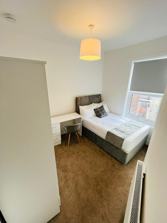 Property photo 3 of 9 Photo 3