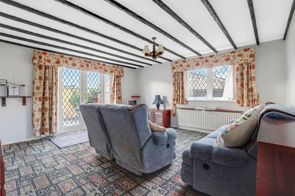 Property photo 2 of 11