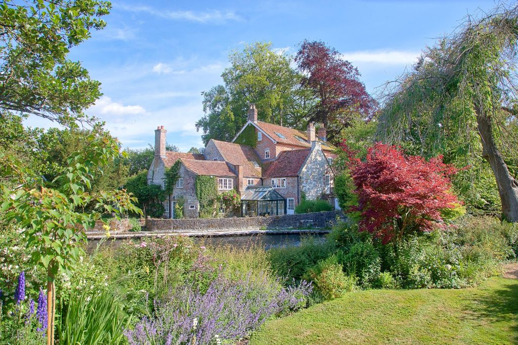 Property photo 1 of 18 The Mill House
