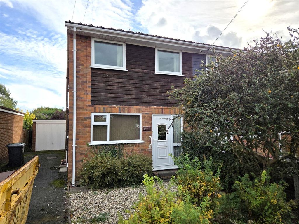 Property photo 1 of 13 7Redf.Jpg