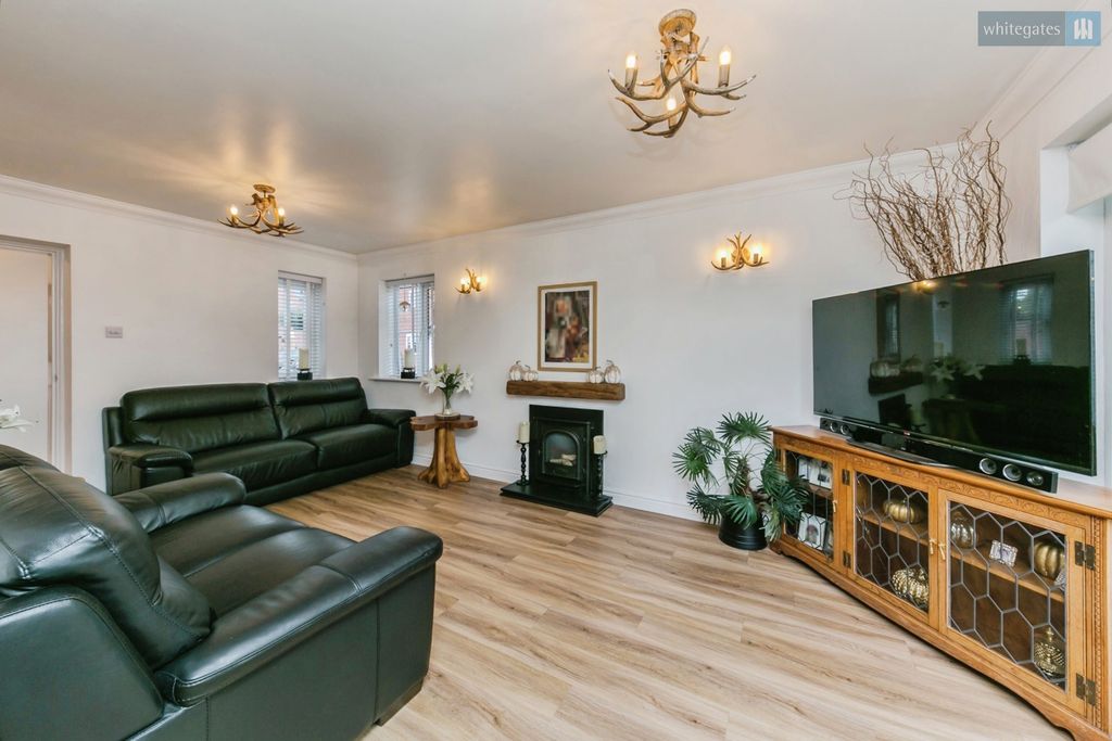 Property photo 3 of 34 Pbox-Img.Jpg