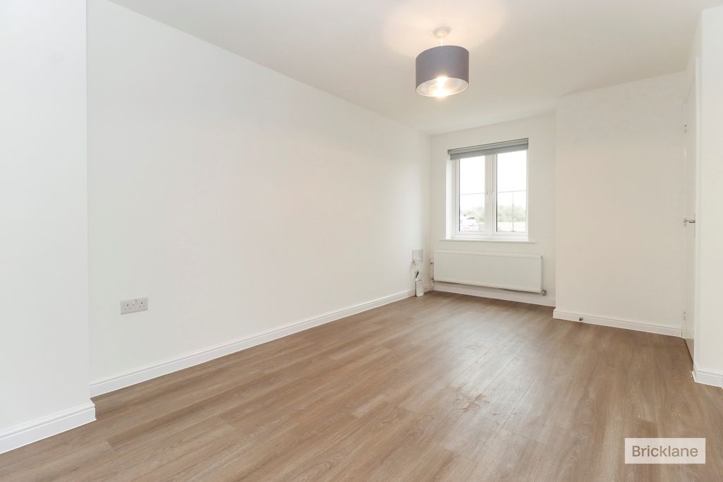 Property photo 3 of 14 Image