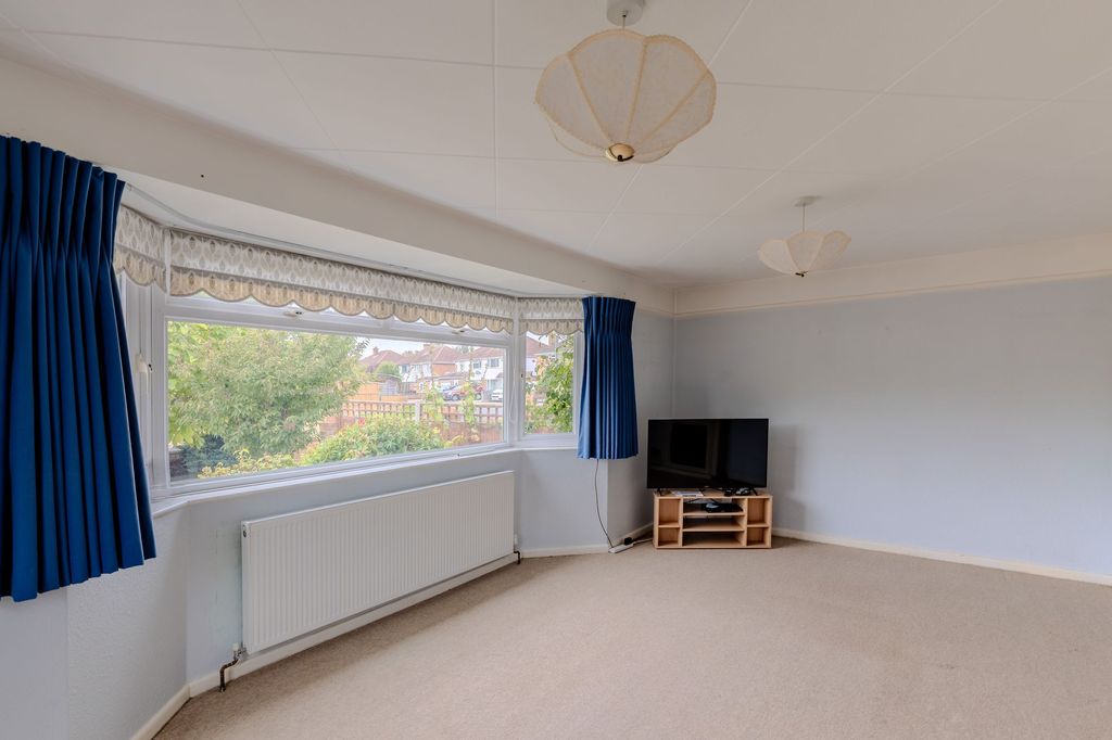 Property photo 3 of 22