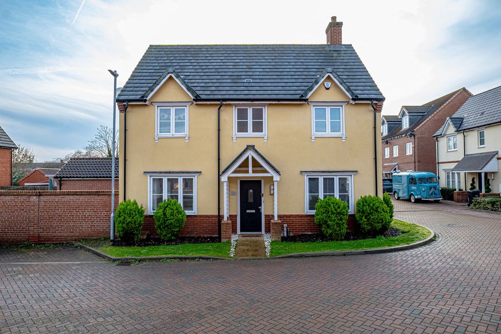 Property photo 1 of 37