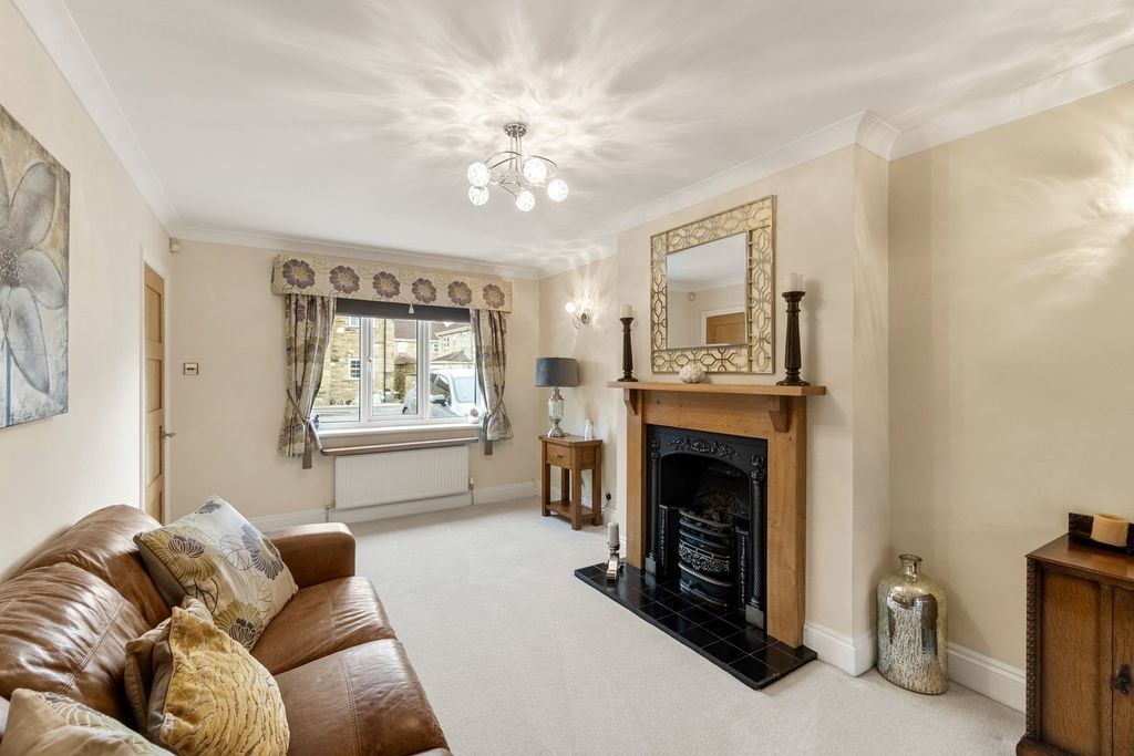 Property photo 2 of 24