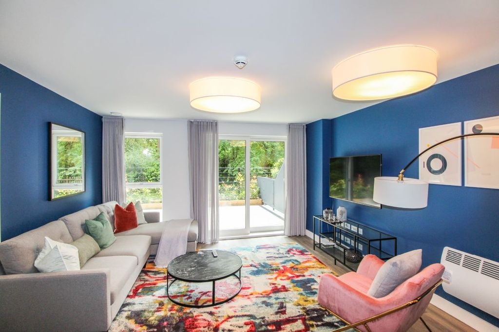 Property photo 3 of 18