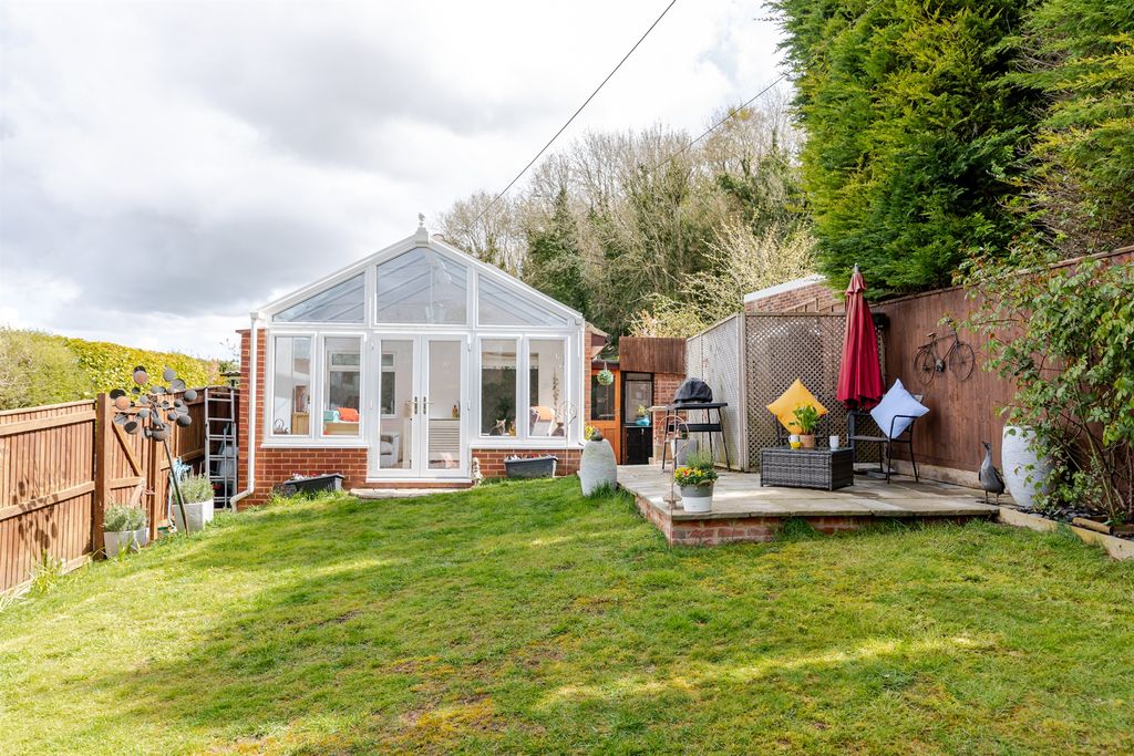 Property photo 1 of 18