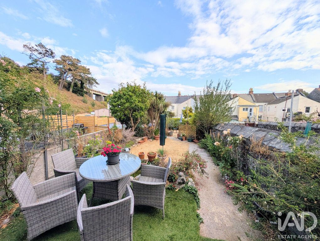 Property photo 1 of 16