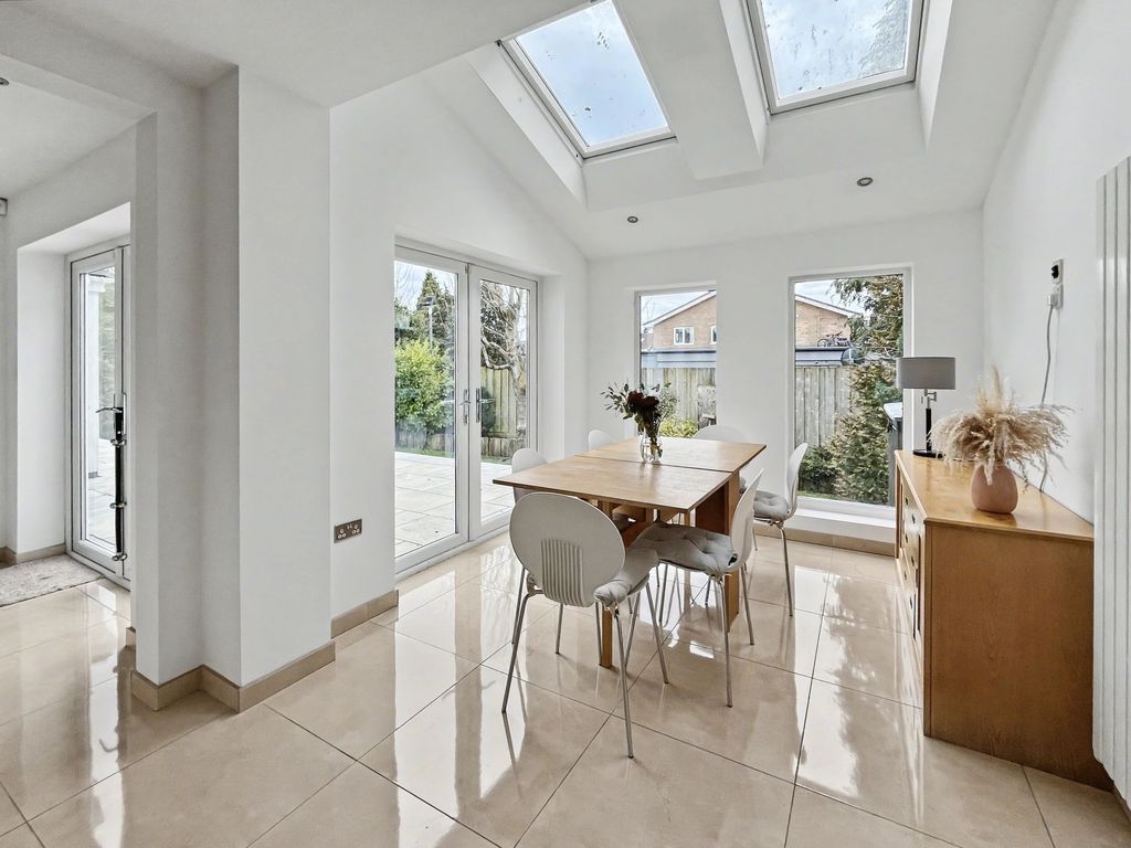 Property photo 3 of 32