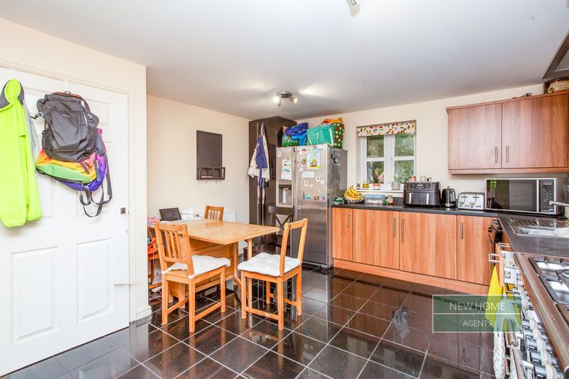 Property photo 3 of 24 Photo 21