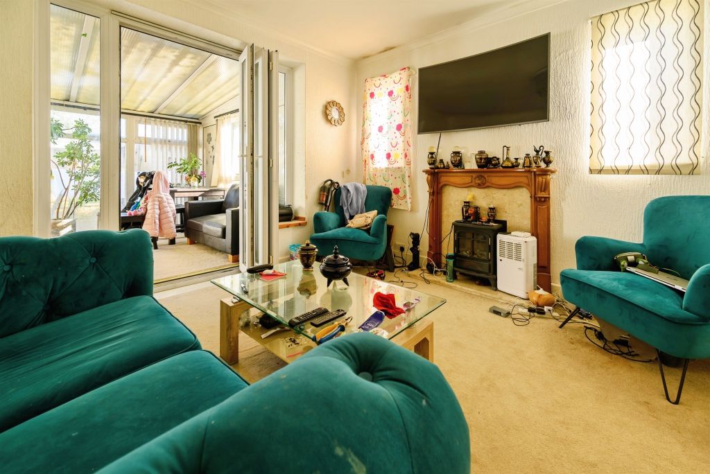 Property photo 3 of 20