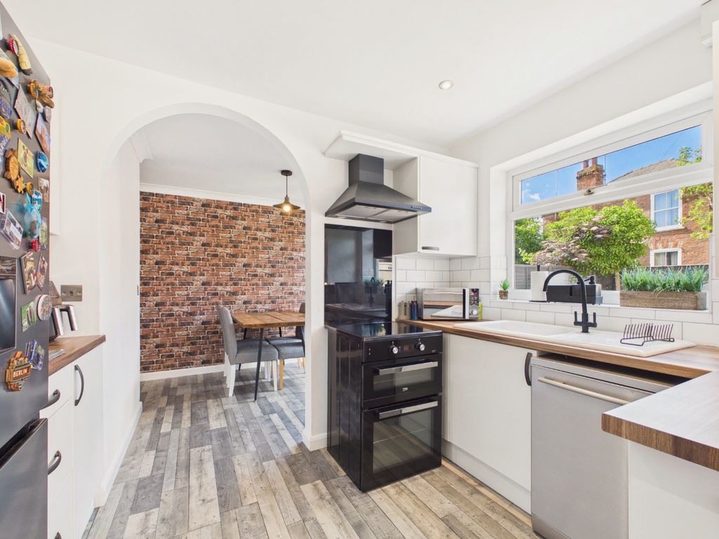 Property photo 2 of 15 5223252