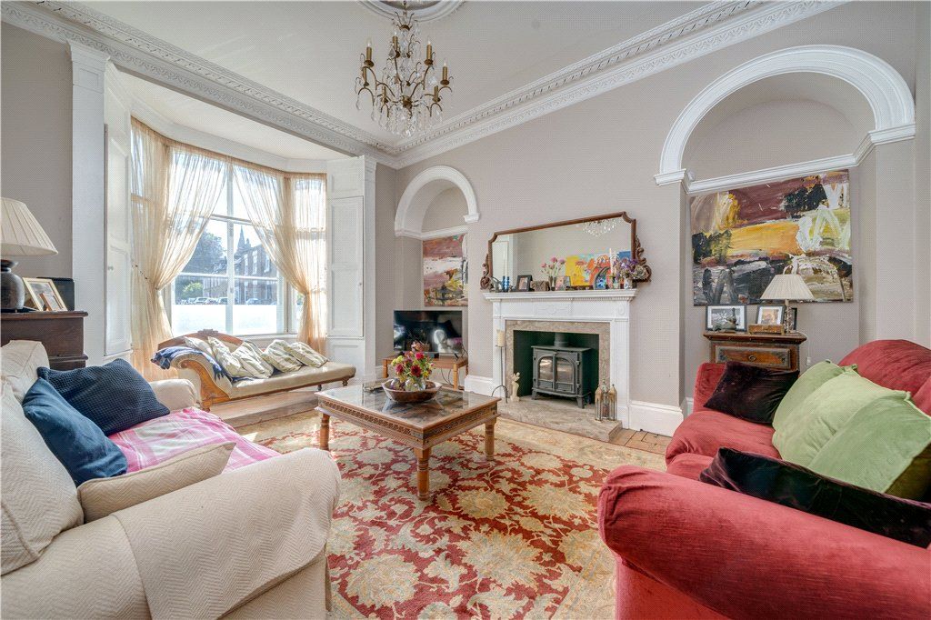 Property photo 2 of 20 Sitting Room