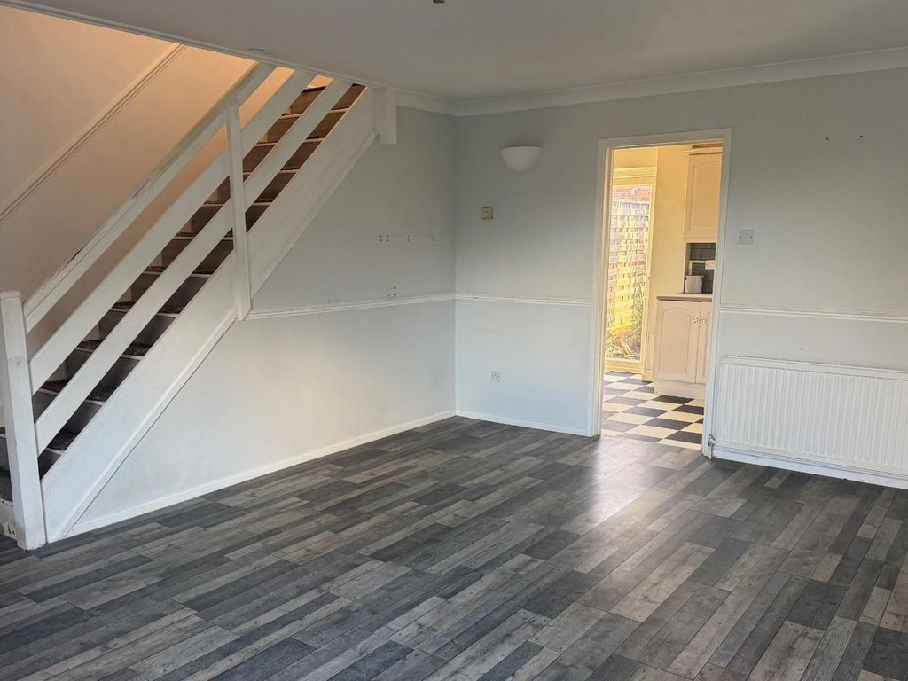 Property photo 2 of 14 H8.Jpg