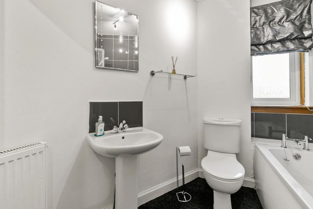Additional image 13 of 2 bed flat for saleAlexander Avenue, Eaglesham G76