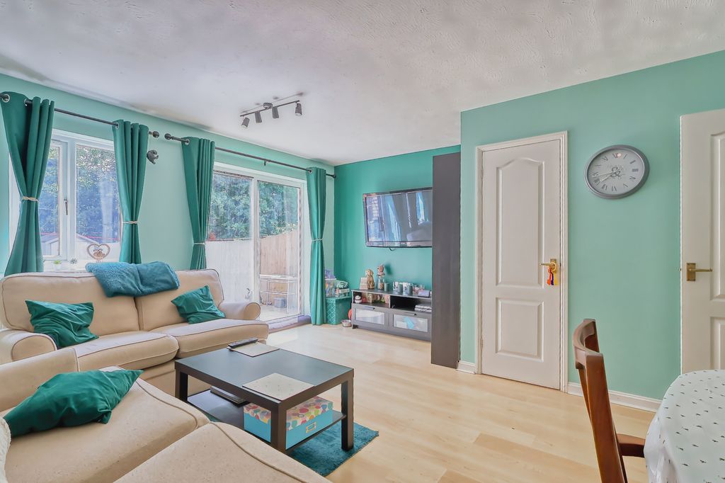Property photo 2 of 12 Picture No. 05