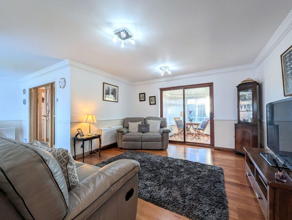 Property photo 2 of 24