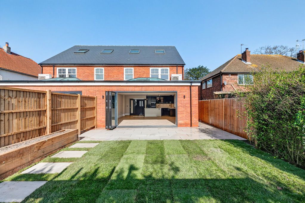 Property photo 2 of 18 Photo 22