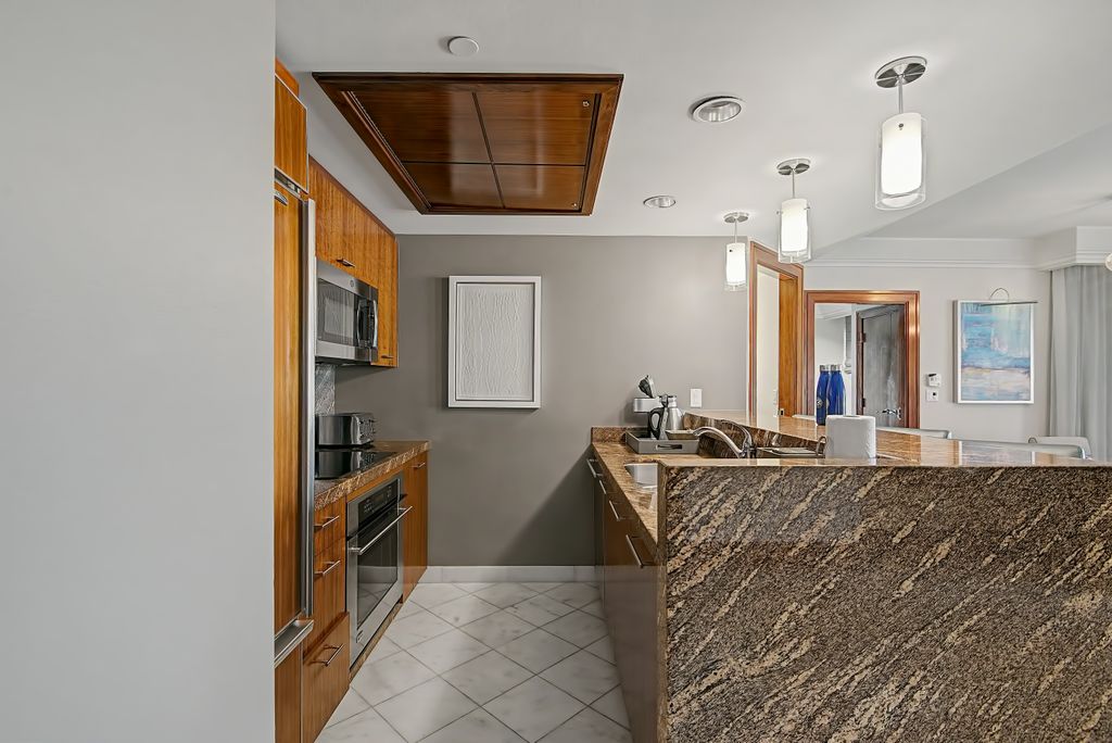 Property photo 2 of 28