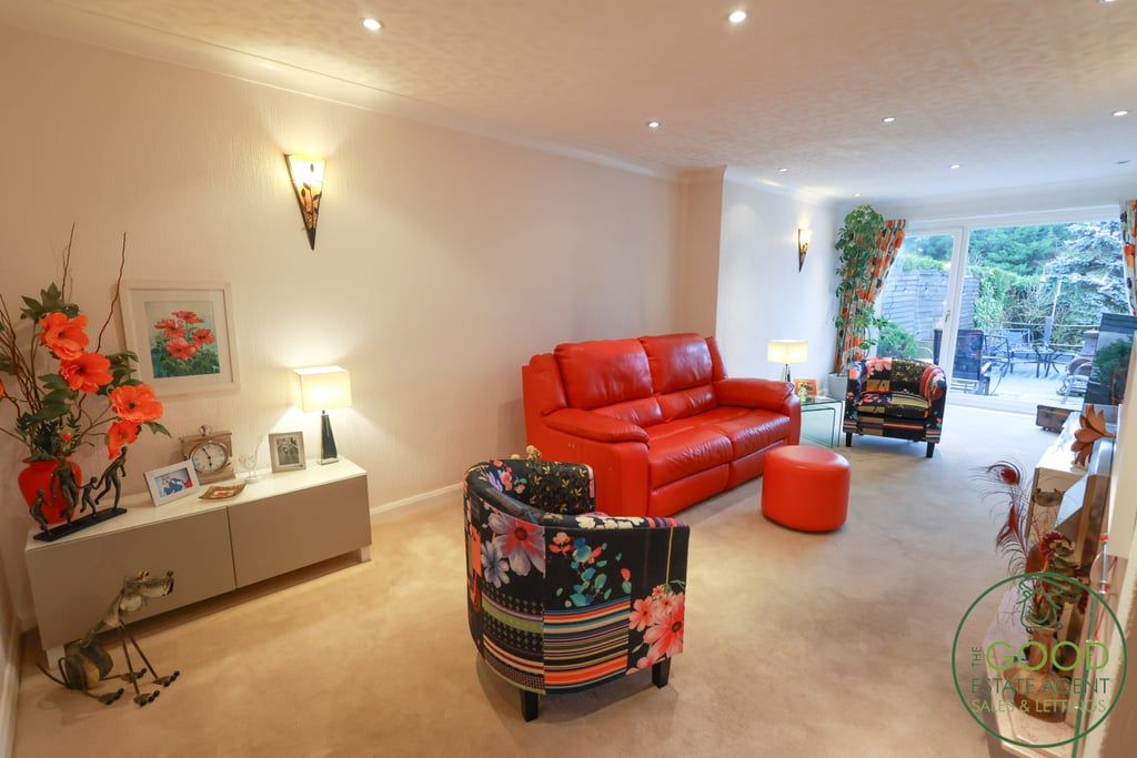 Property photo 2 of 21