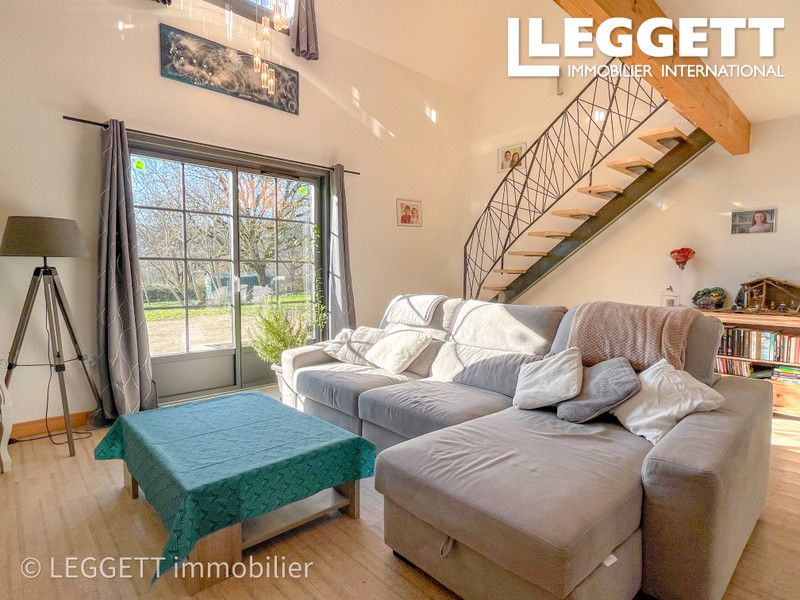 Property photo 3 of 10