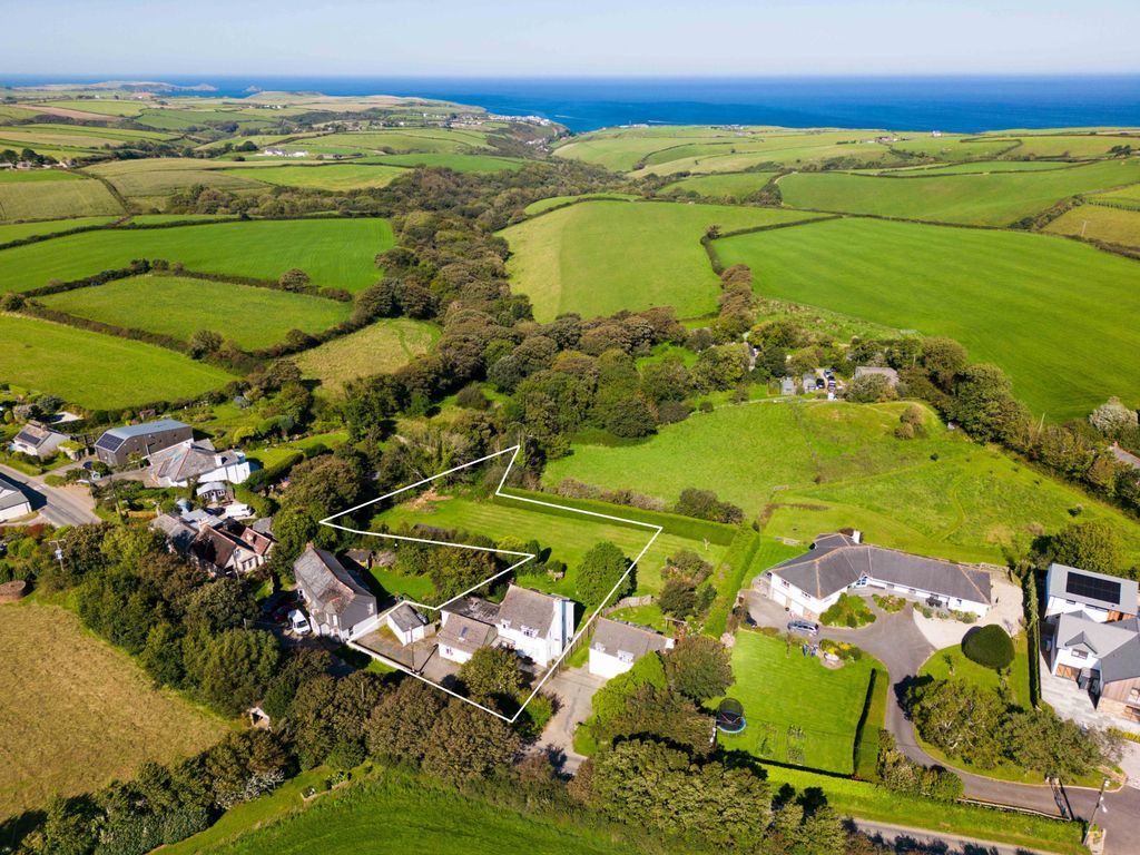 Property photo 1 of 28 Penmarie House