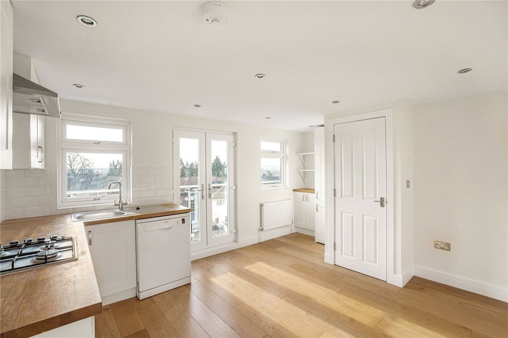 Property photo 3 of 10 Picture No. 09