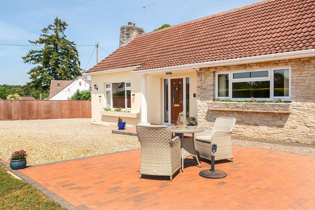 Property photo 2 of 49