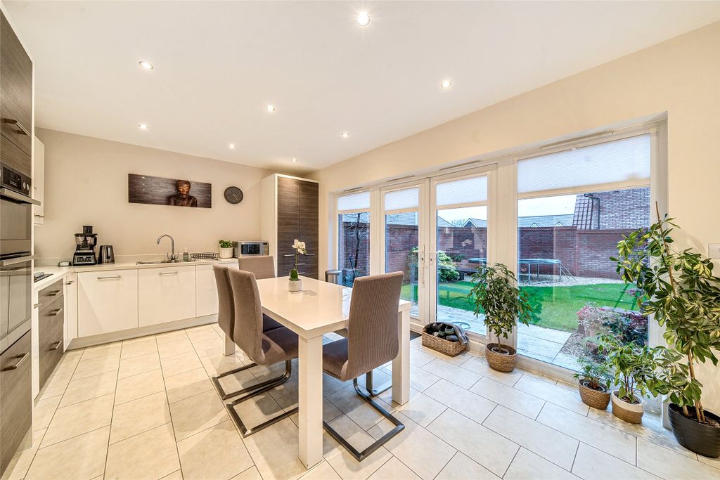 Property photo 3 of 11 Picture No. 21