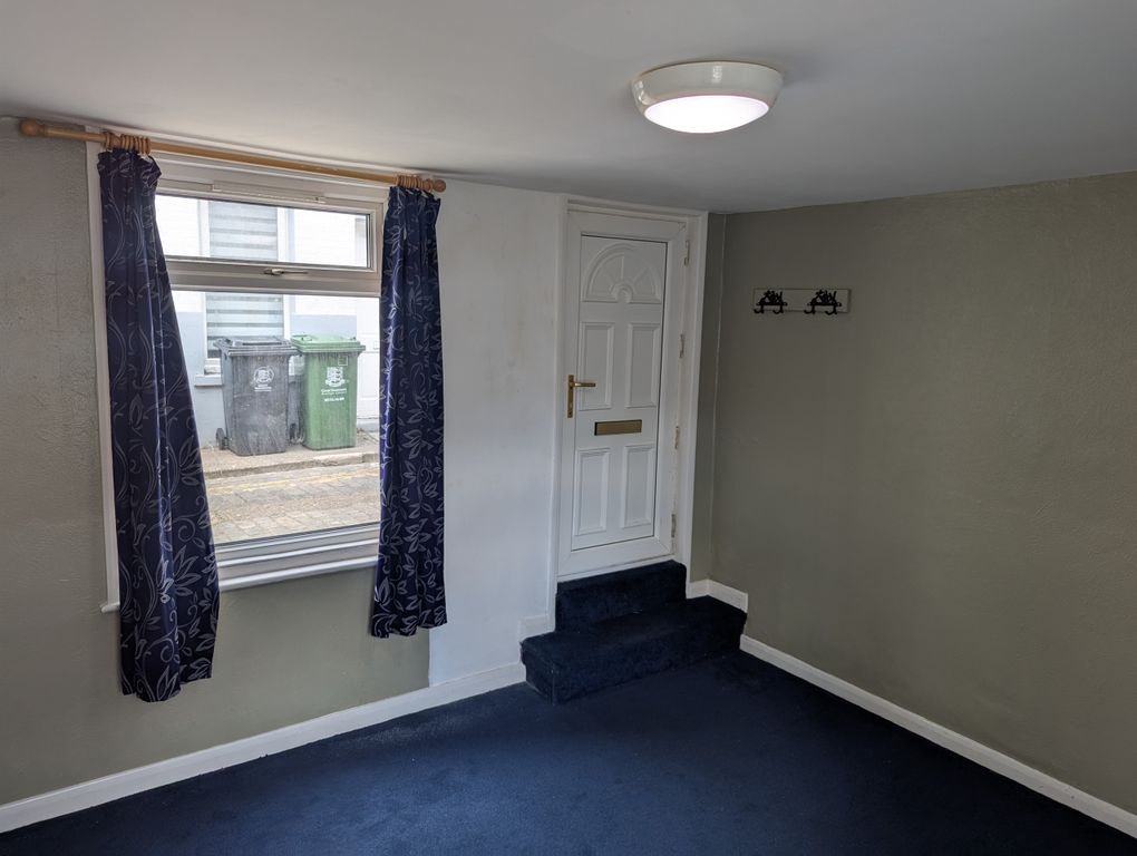 Property photo 2 of 13 Px-2