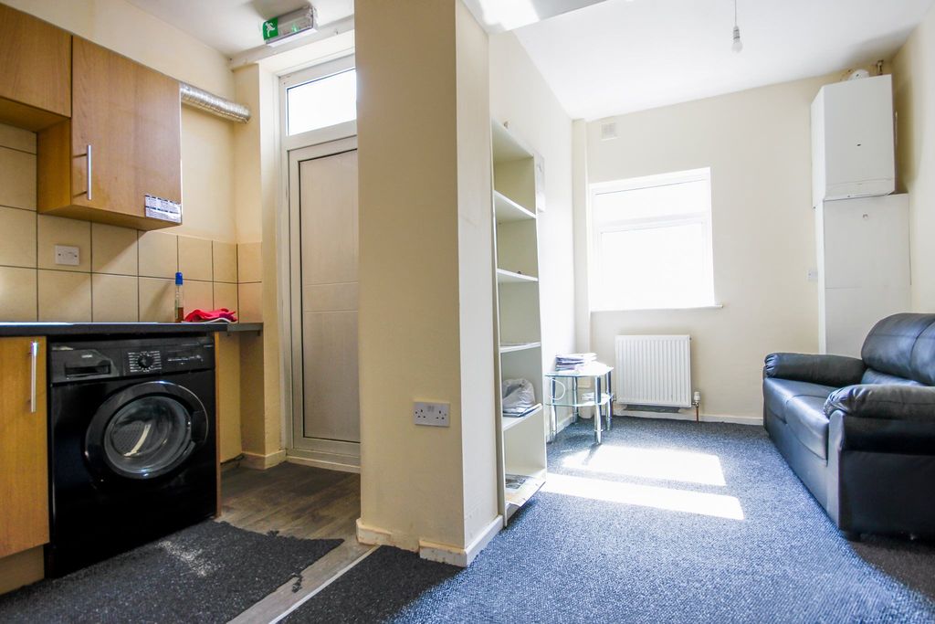 Property photo 3 of 3