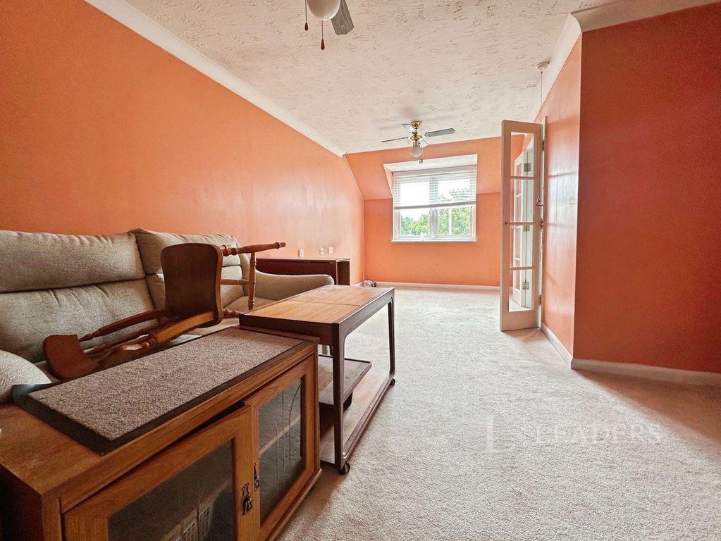 Property photo 2 of 11 Pbox-Img.Jpg