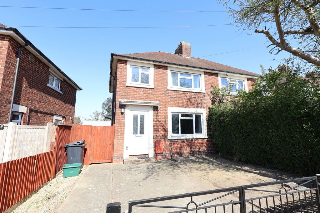 Property photo 1 of 9