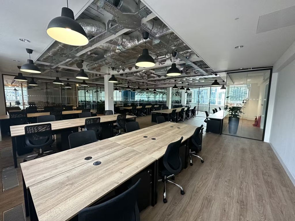 Property photo 1 of 8 Office