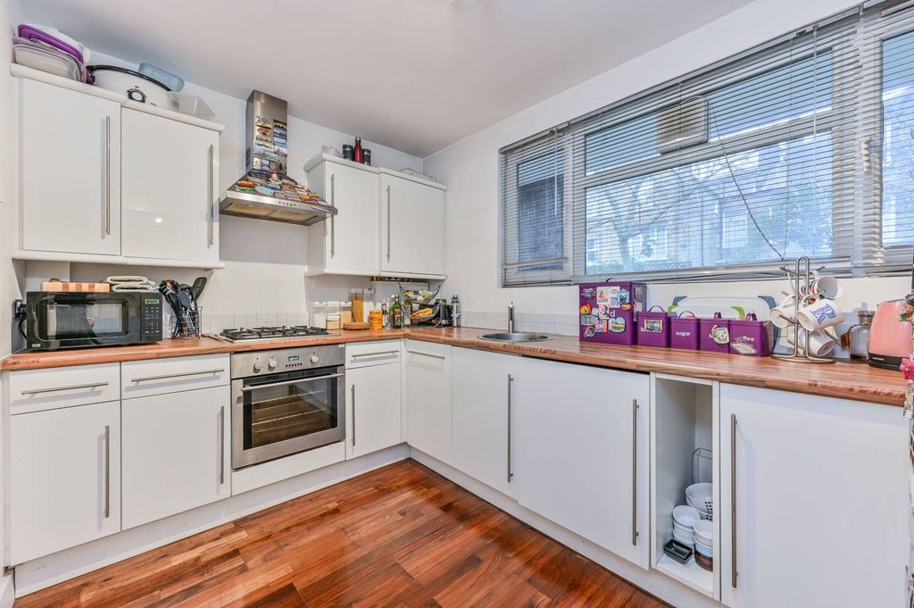 Property photo 3 of 7