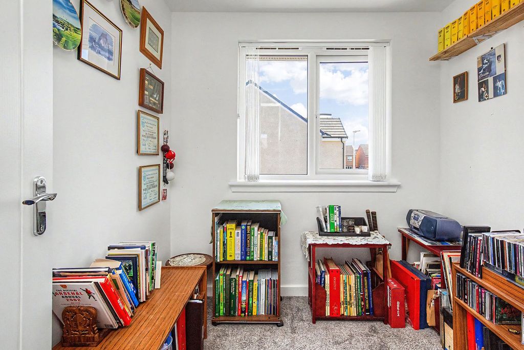 Additional image 6 of 3 bed terraced house for saleLathrocht Grove, Kinross KY13