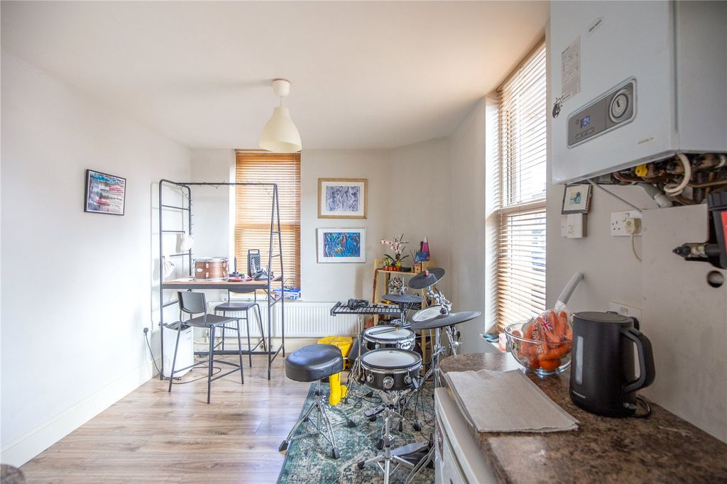 Property photo 3 of 10 Picture No. 06