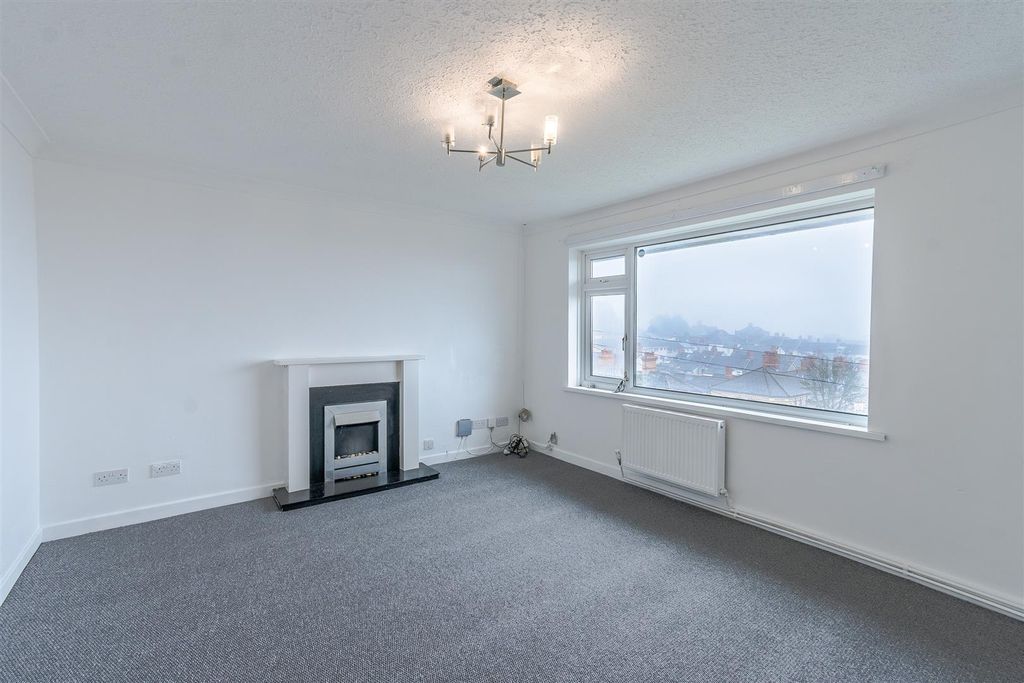 Property photo 2 of 10 Living Room