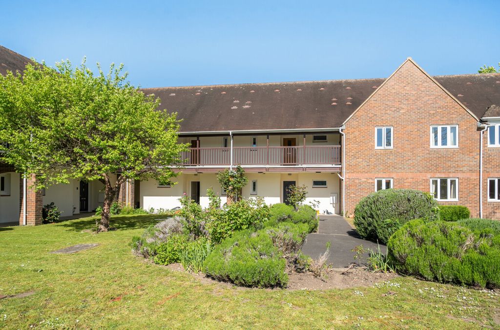 Property photo 1 of 20 1454350-1-69F1ce1...