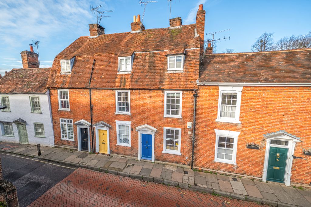 Property photo 1 of 11