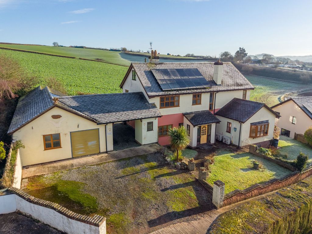 Property photo 1 of 31