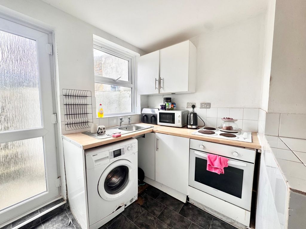 Property photo 2 of 5 Picture 2