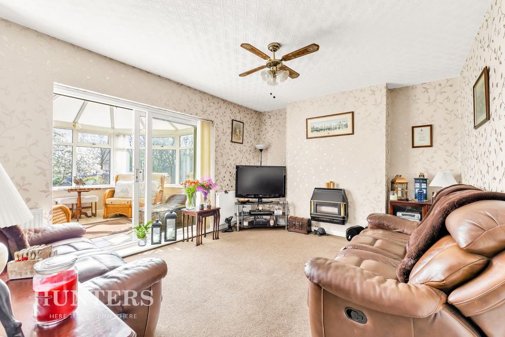 Property photo 3 of 24 49 Elm Road (5).Jpg